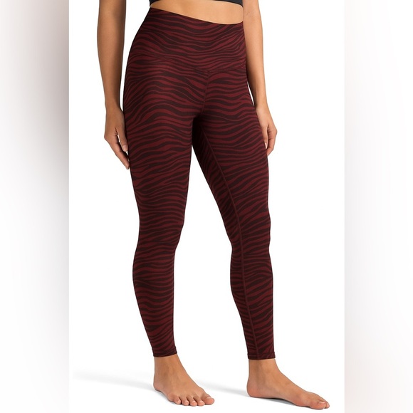 Colorfulkoala Leggings Brushed Poly-Spandex Maroon Zebra Animal Print Athleisure - Picture 1 of 8